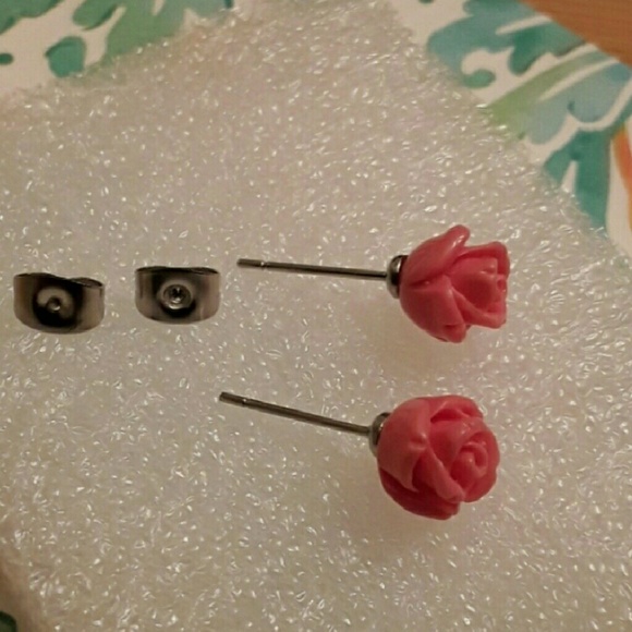 NEW Blushing Pink Roses - Picture 4 of 5